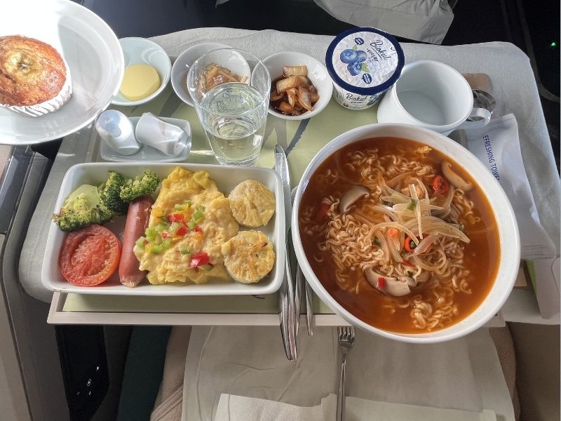 발리에서 돌아올 때 먹은 대한항공 프레스티지석 아침 기내식